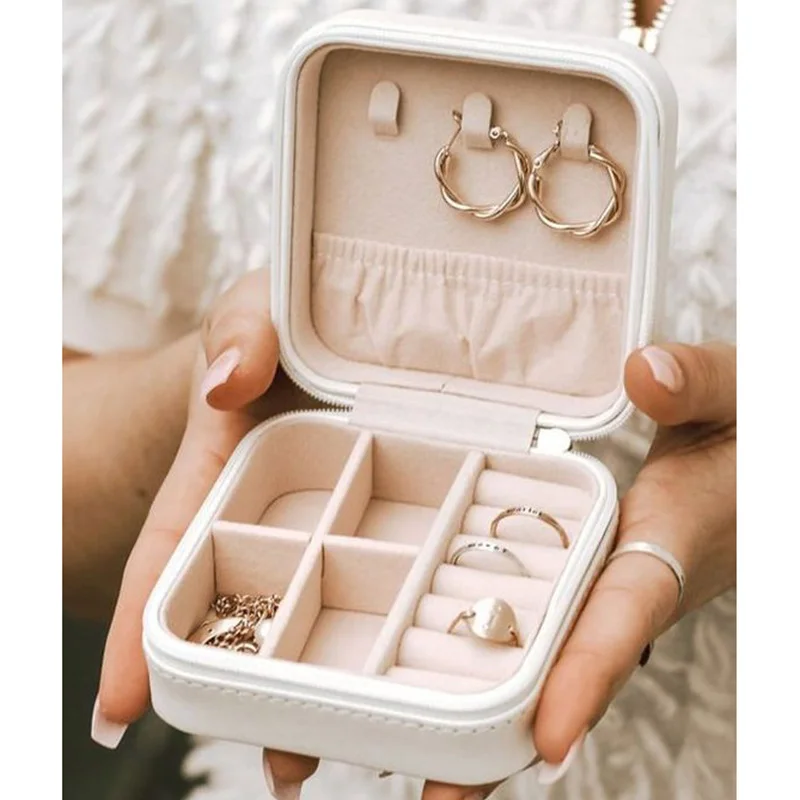 Caixa de jóias com letras roxa - Travel Jewellery & Accessories Organiser avaliação e preço