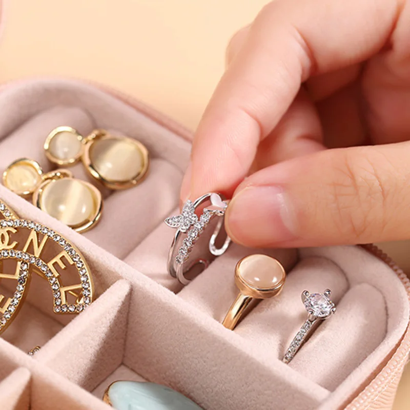 Caixa de jóias com letras roxa - Travel Jewellery & Accessories Organiser avaliação e preço