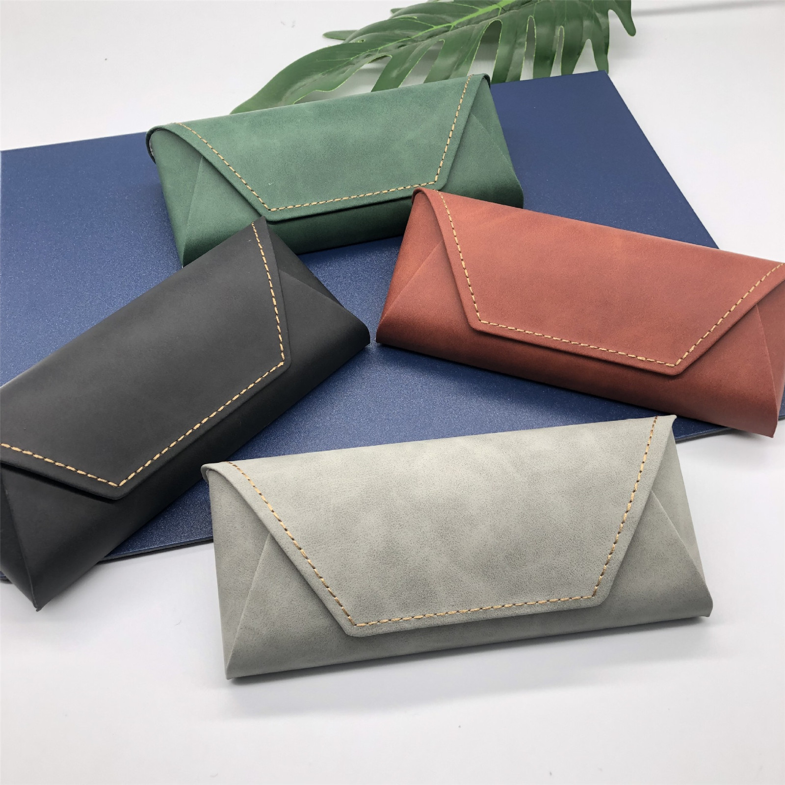 Estojo para óculos de sol em P - Travel Accessories Ideas avaliação e preço